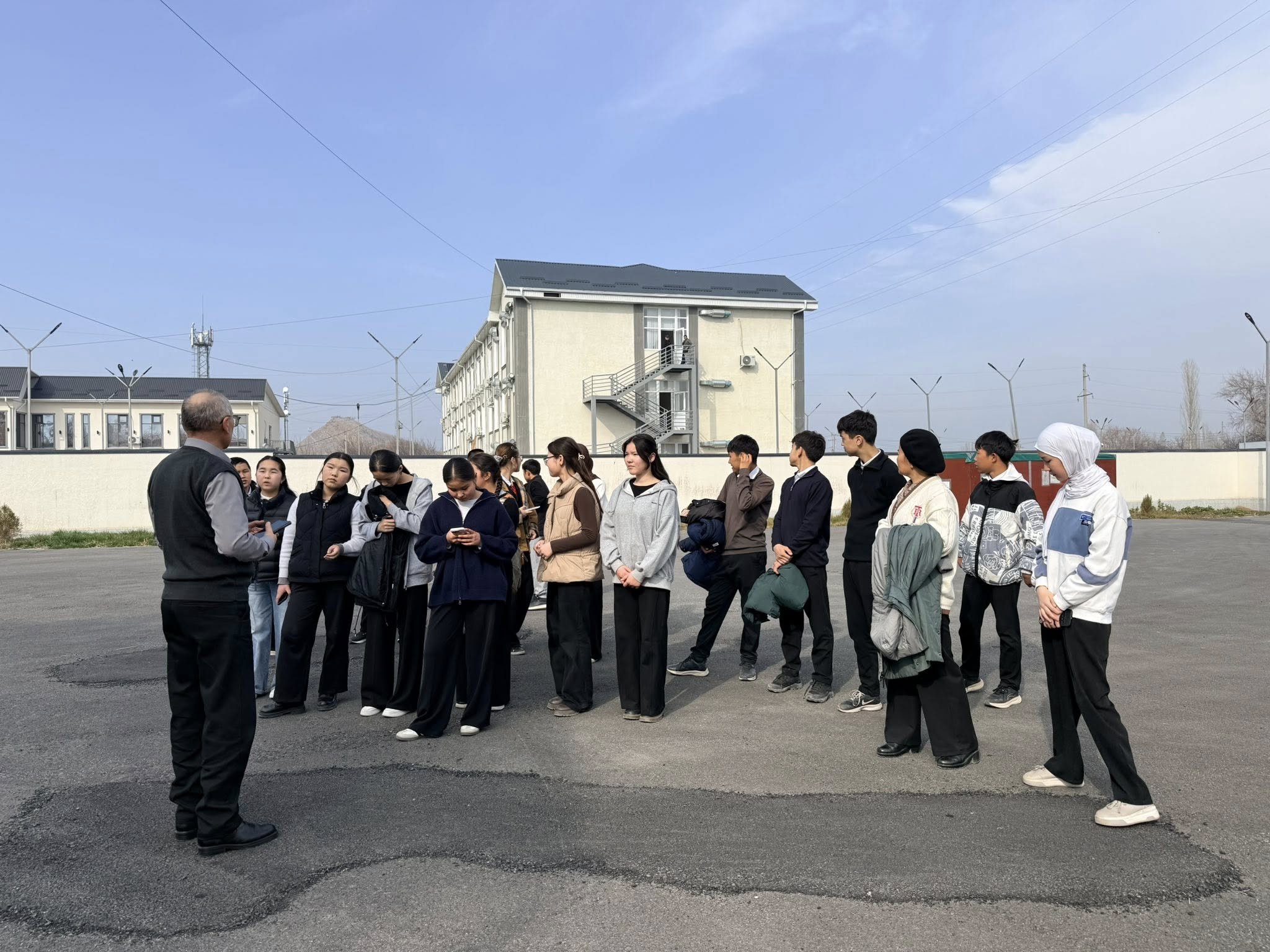 637276485_881202654759679_4614369247052440920_n